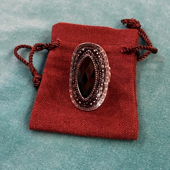 Jewelry - Statement Ring with Black Center Piece